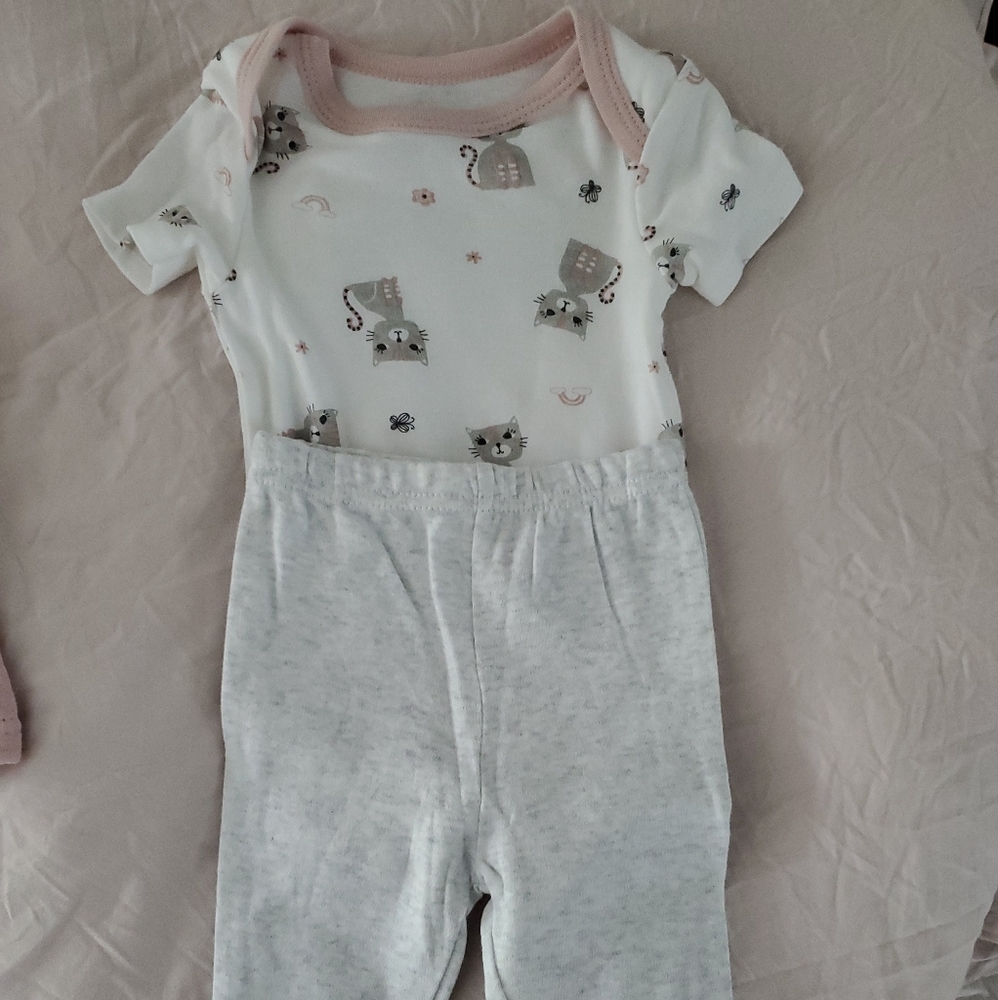 Rene' Rofe' Baby 3 Piece Set - Picture 3 of 3